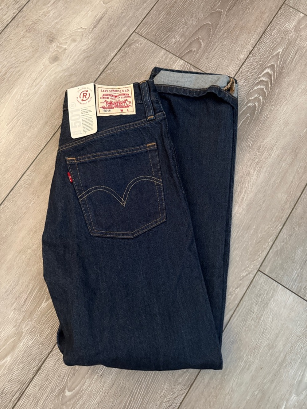 New Levi's Womens high rise 501 straight  Jeans in Dark Blue Denim 27x30